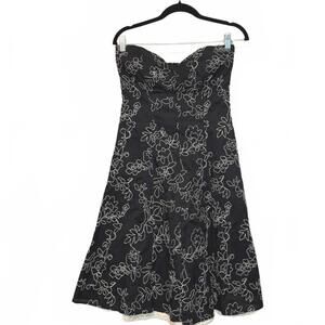 Elegant Strapless Black and White Floral Dress